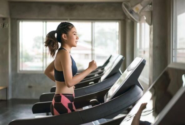Các bài tập gym giảm mỡ toàn thân cho nữ Cardio